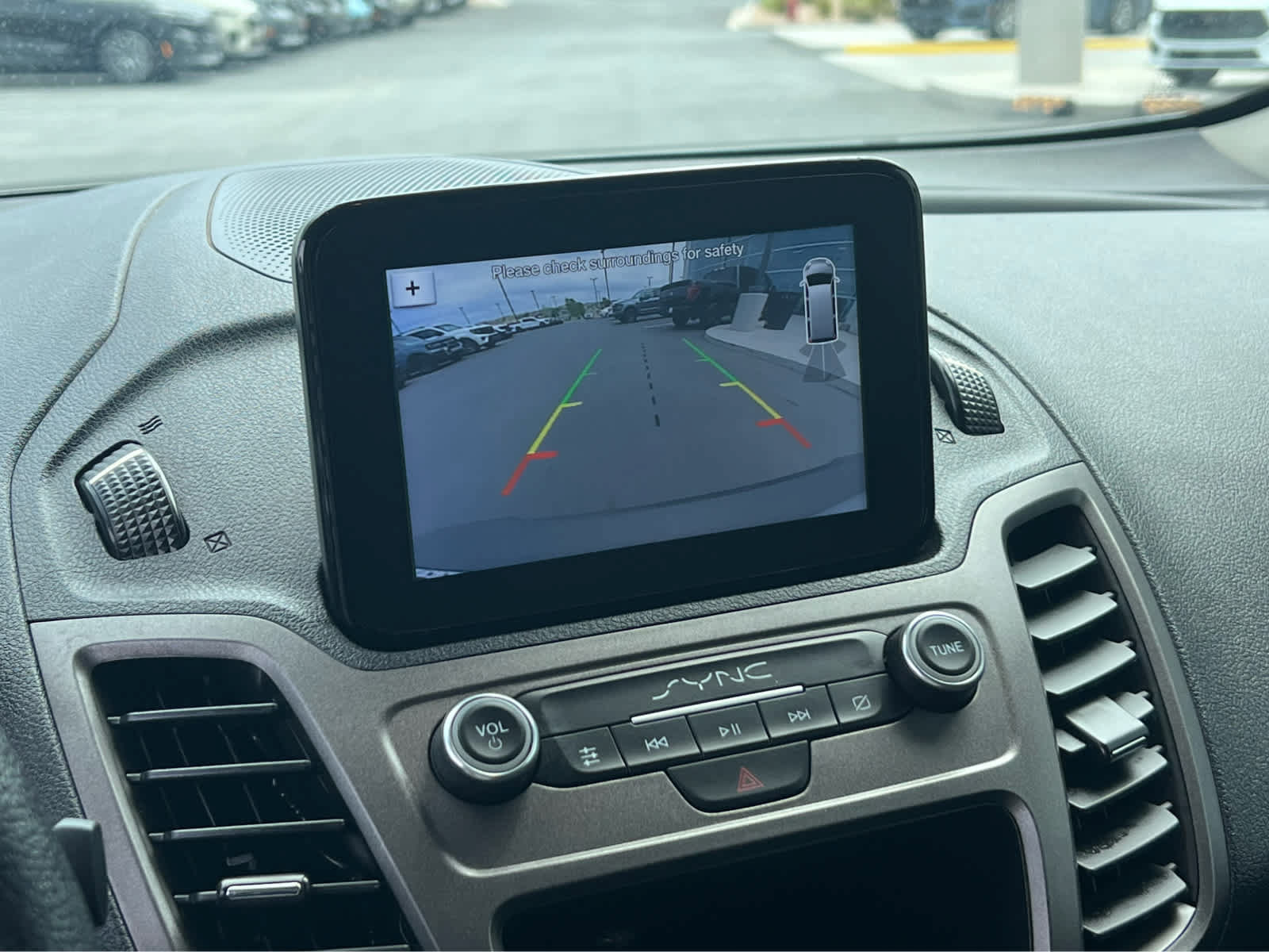 Certified 2019 Ford Transit Connect XLT FWD image 35