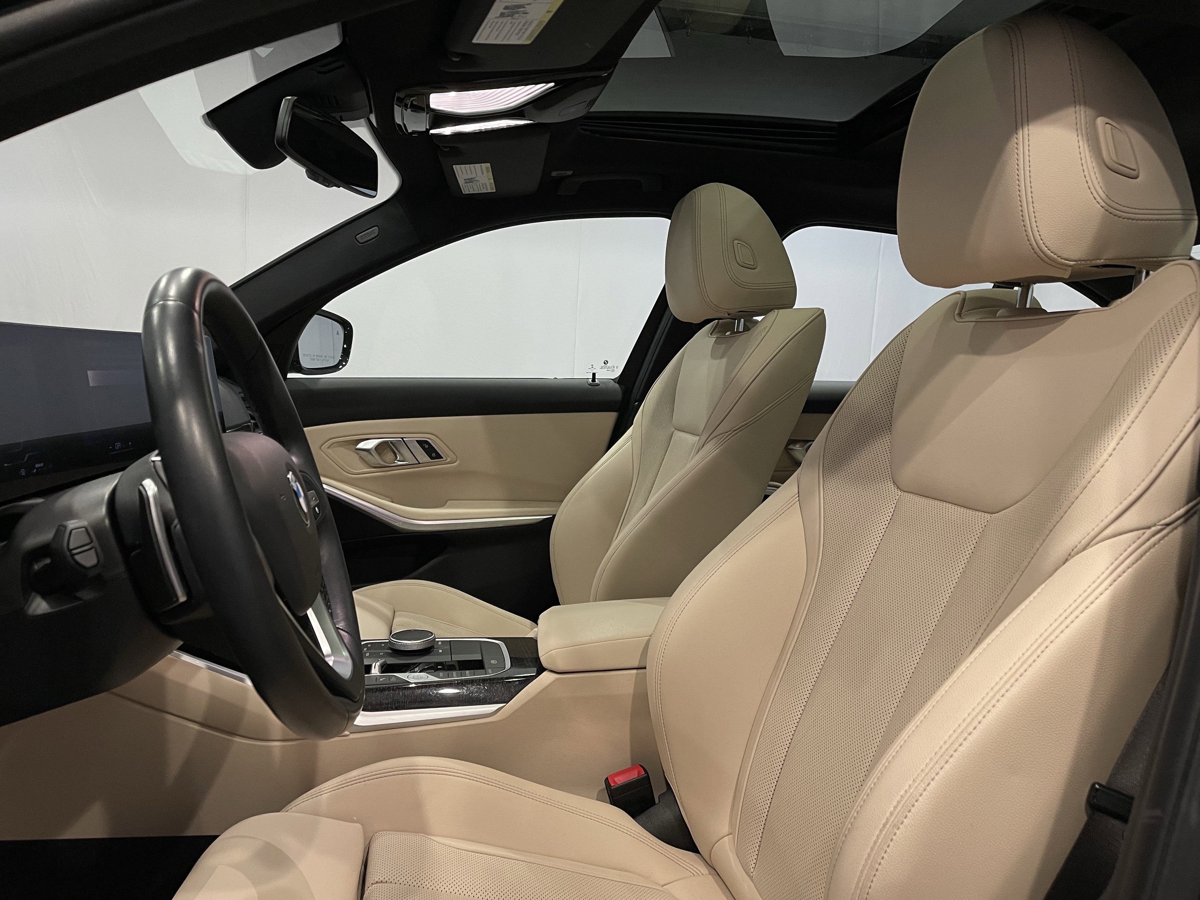 Certified 2023 BMW 330i xDrive Sedan w/ Driving Assistance Package image 14