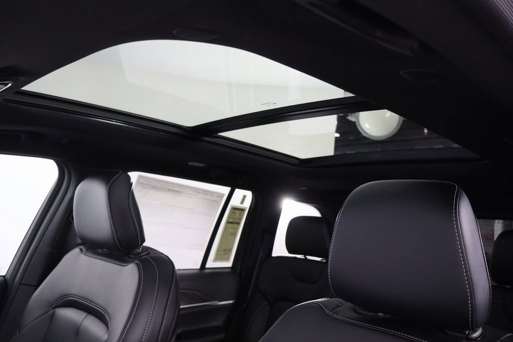 New 2026 Jeep Grand Cherokee Limited image 27