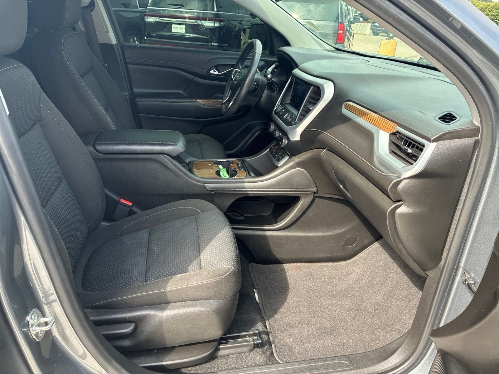 Used 2021 GMC Acadia SLE FWD image 20