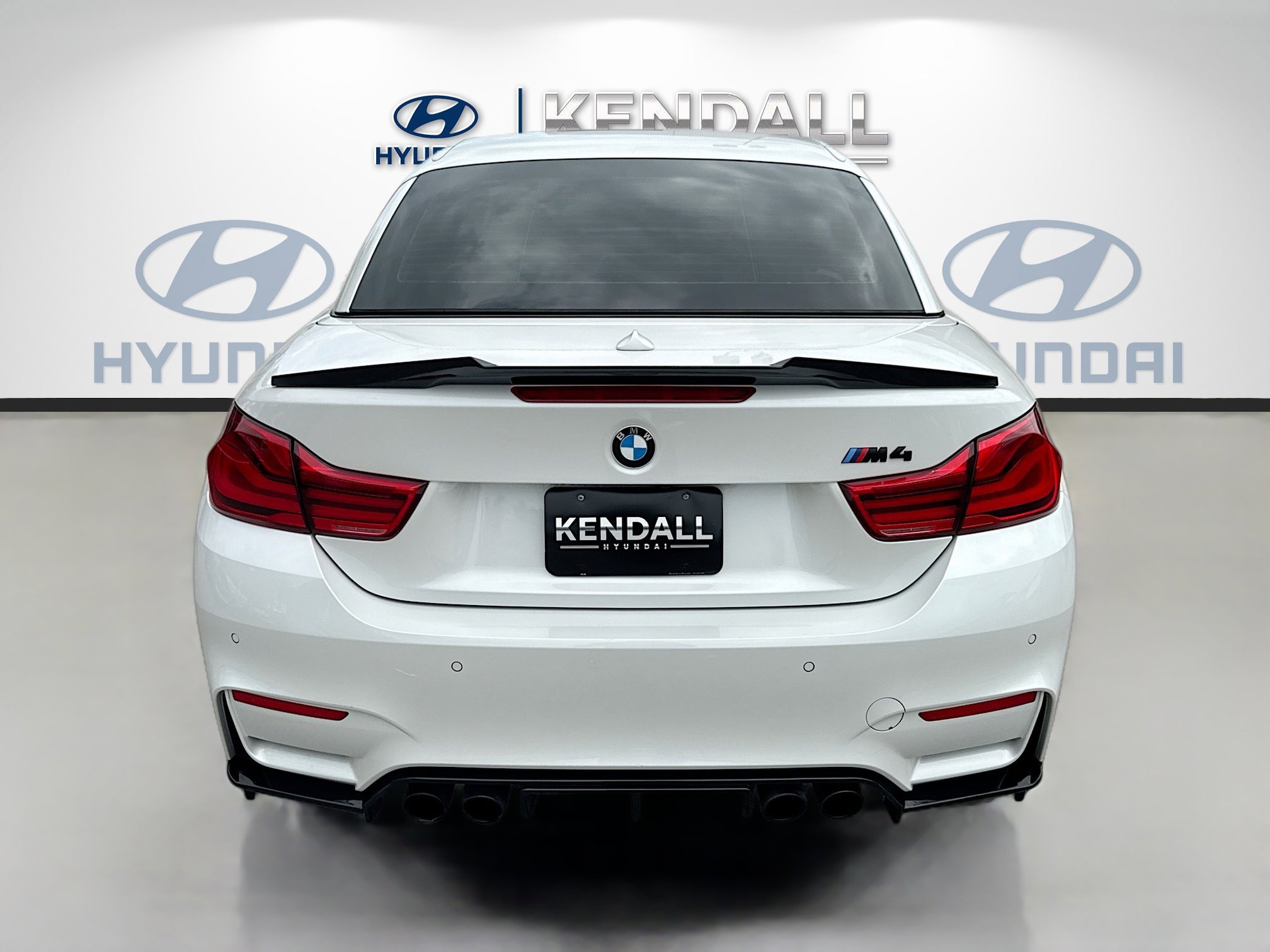 Used 2019 BMW M4 Convertible w/ Competition Package RWD image 5