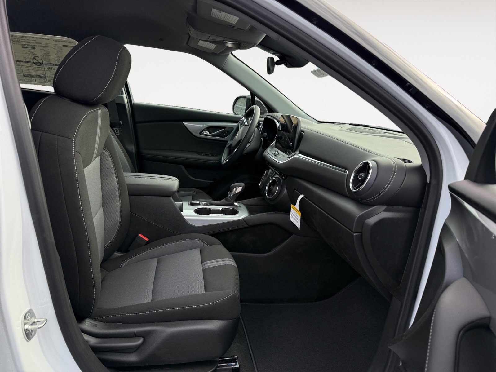 New 2026 Chevrolet Blazer LT w/ Midnight/Sport Edition image 19