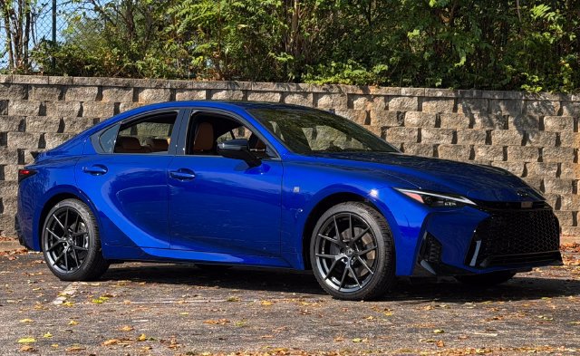 New 2026 Lexus IS 350 F Sport AWD/4WD image 2