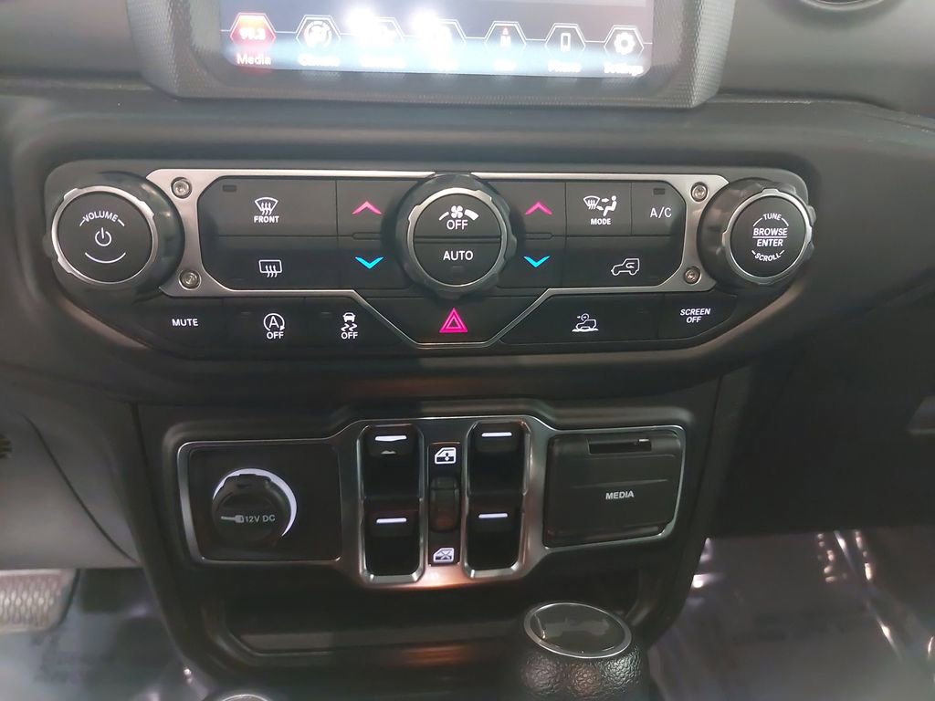 Used 2022 Jeep Wrangler Unlimited Sport image 20