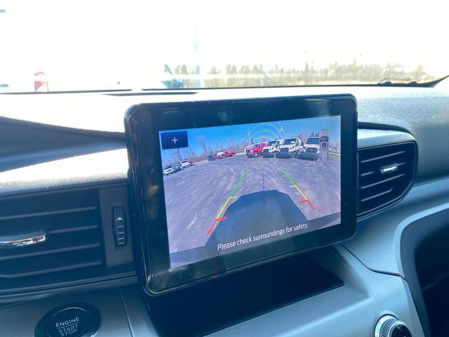 Used 2022 Ford Explorer XLT image 29