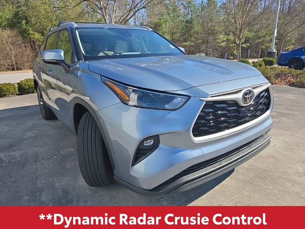 Used 2022 Toyota Highlander XLE image 10