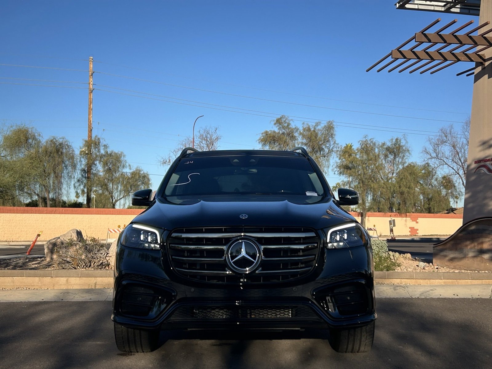 Used 2024 Mercedes-Benz GLS 450 4MATIC image 9