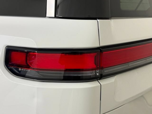 Used 2026 Rivian R1S Adventure AWD/4WD image 12