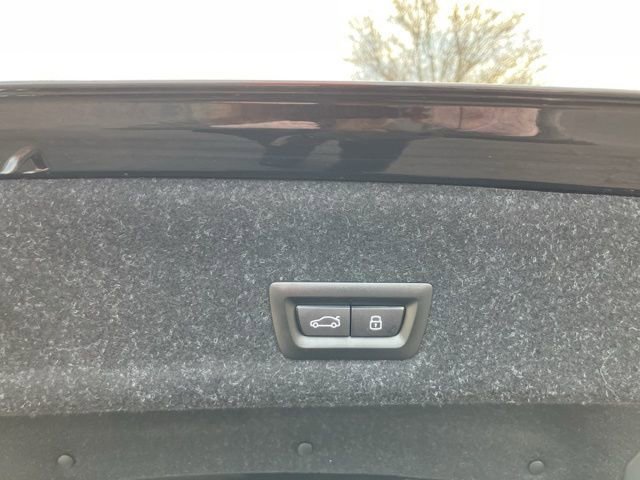 Used 2025 BMW 330i xDrive Sedan image 34