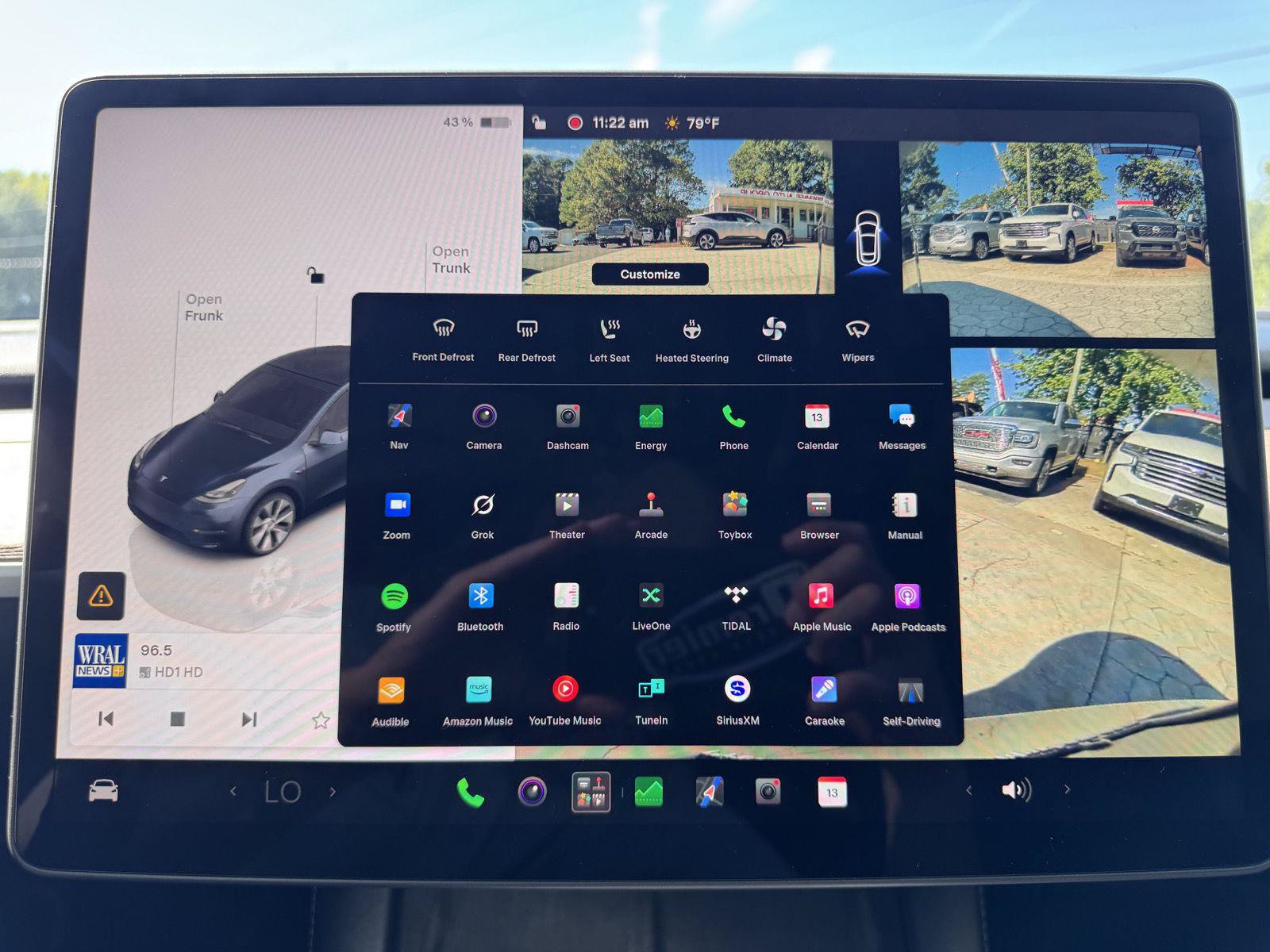 Used 2024 Tesla Model Y Long Range AWD/4WD image 24