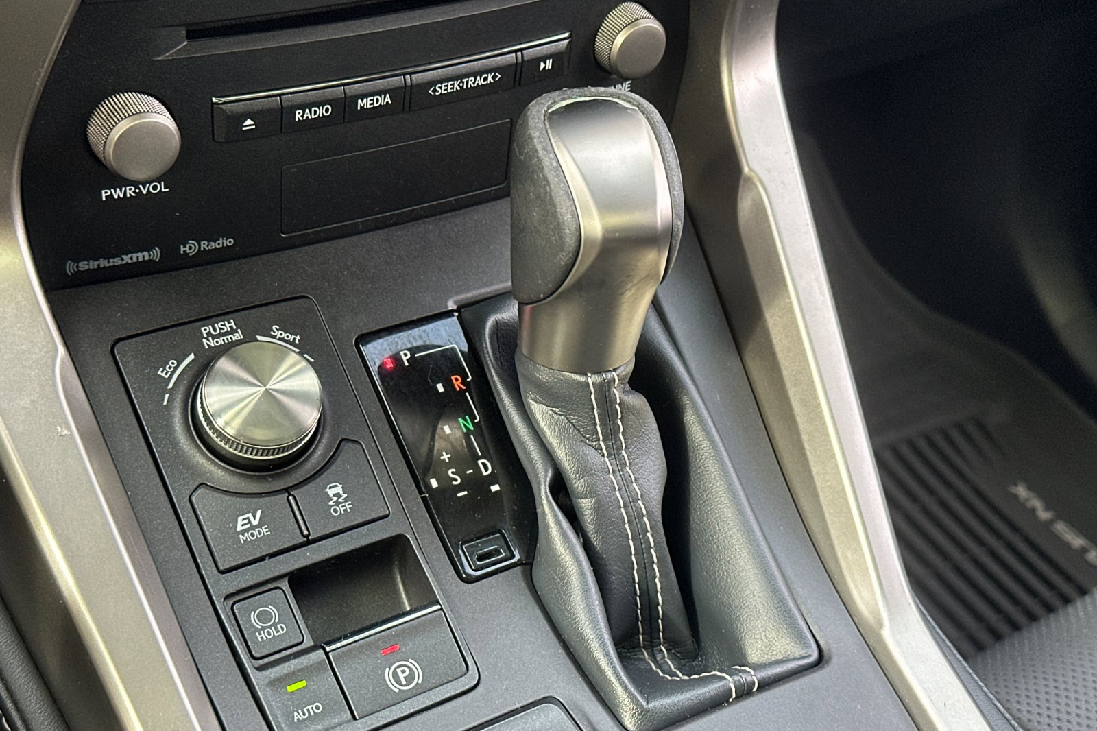 Used 2020 Lexus NX 300h NX 300h w/ Premium Package image 22