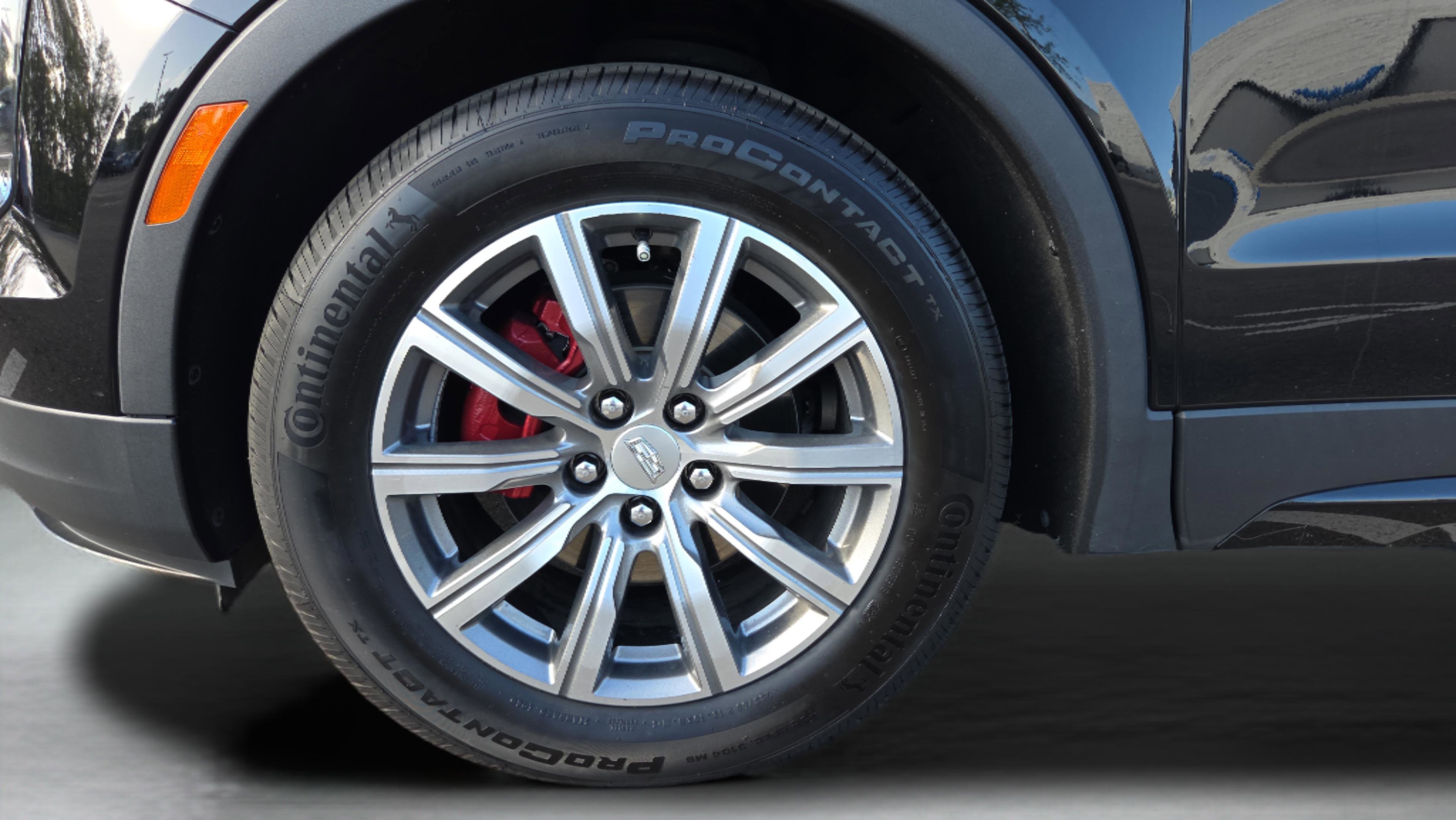 Used 2021 Cadillac XT4 Sport w/ Driver Awareness Package image 9