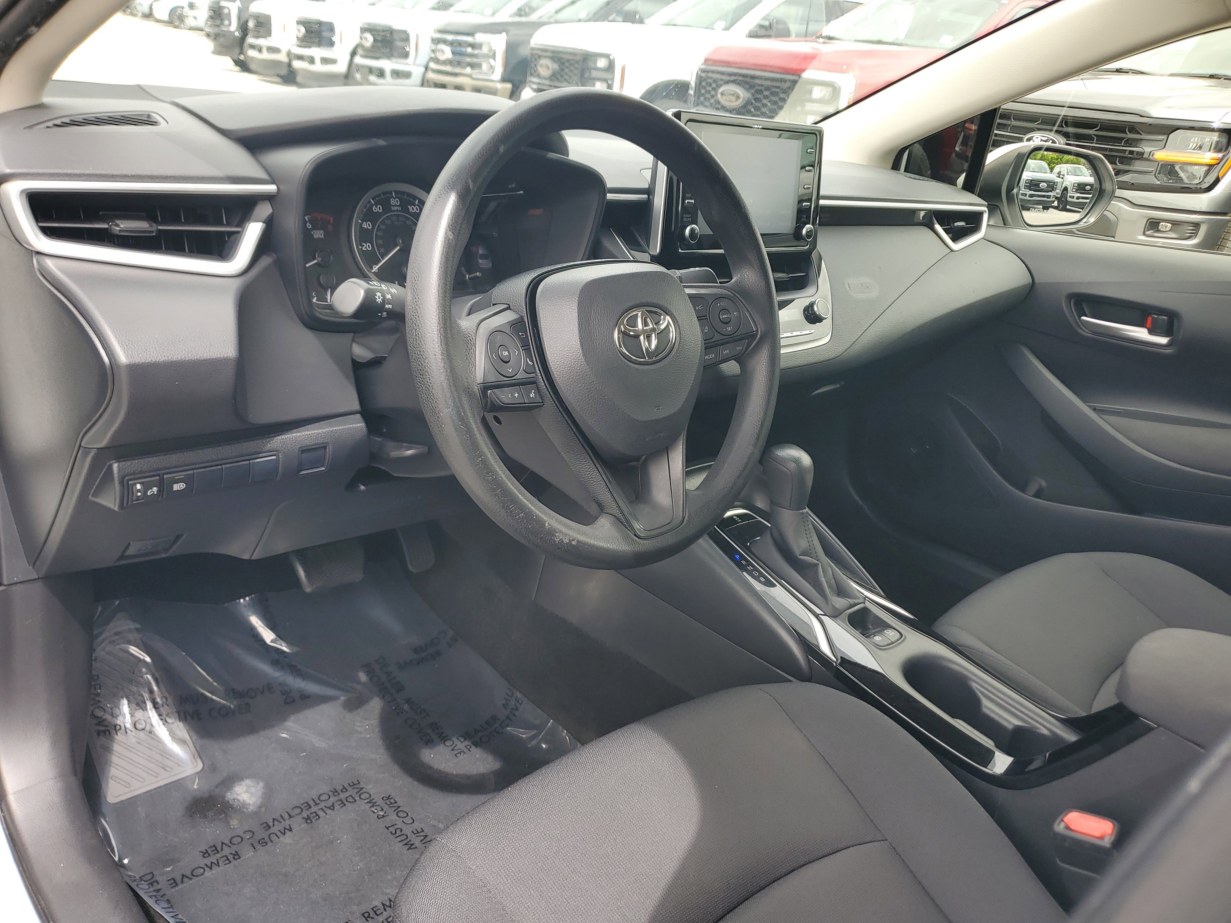 Used 2020 Toyota Corolla LE image 12