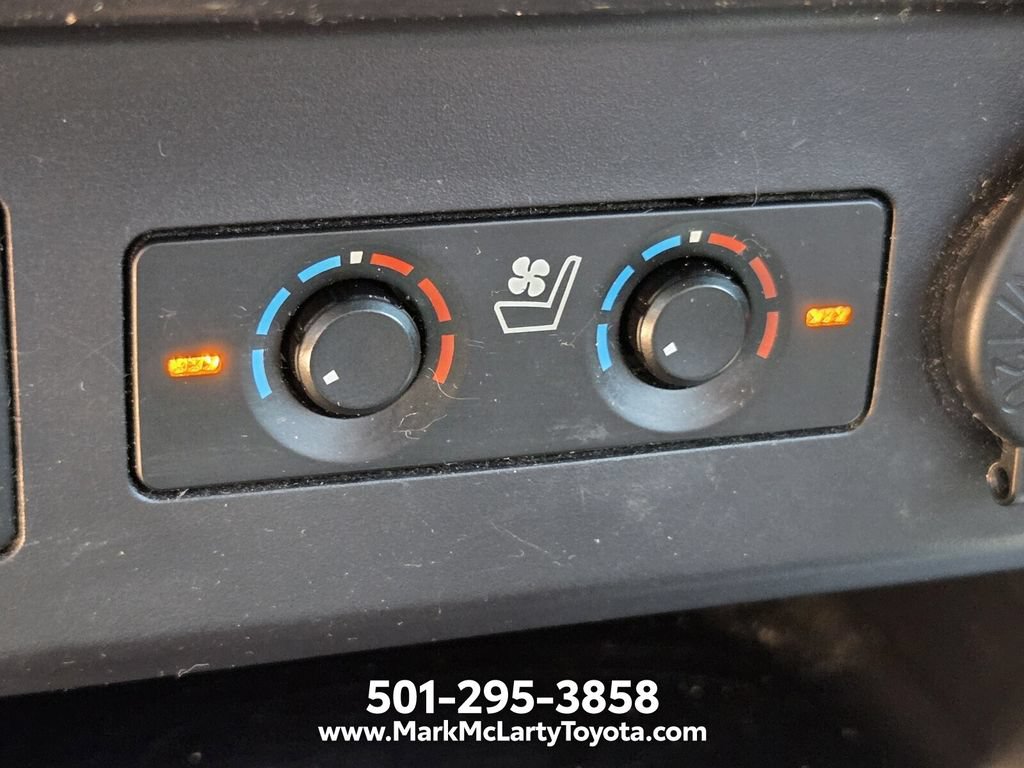 Used 2016 Toyota 4Runner Limited AWD/4WD image 23