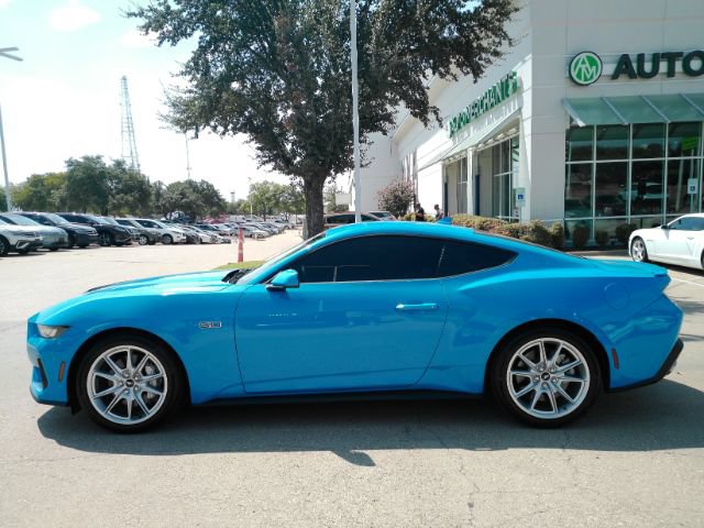Used 2025 Ford Mustang GT Premium RWD image 12