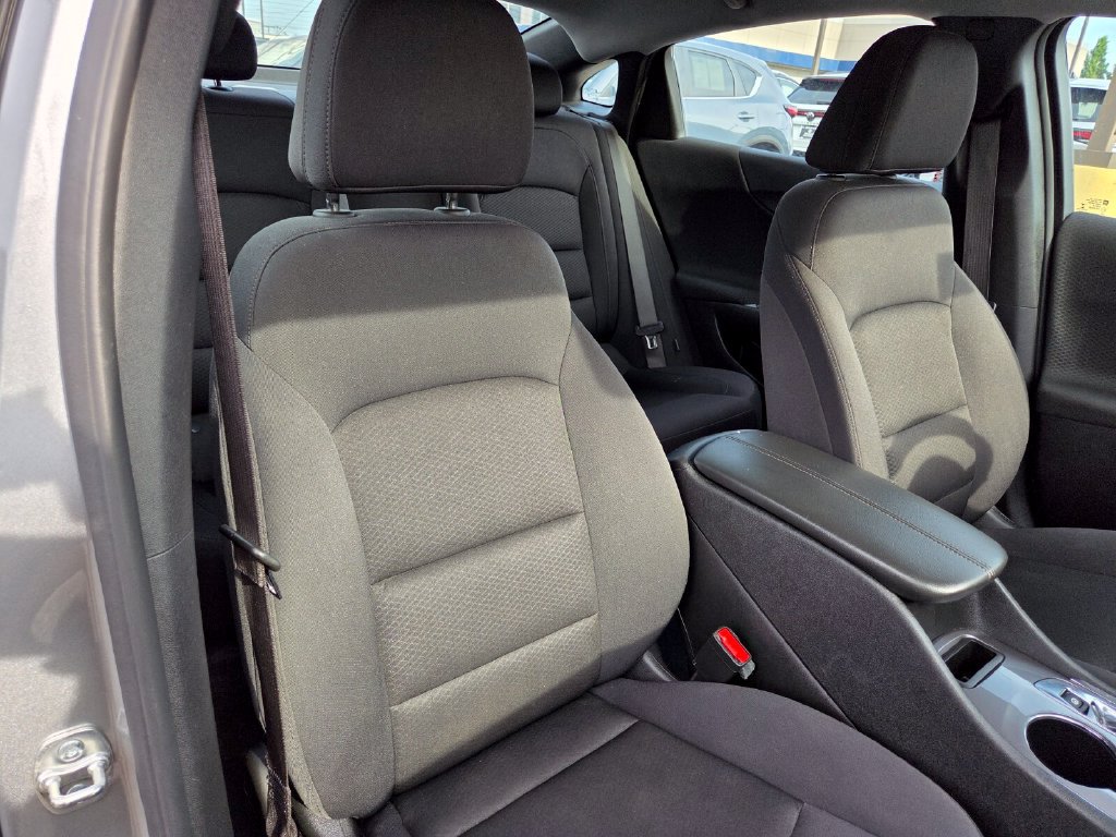 Used 2025 Chevrolet Malibu LT FWD image 27