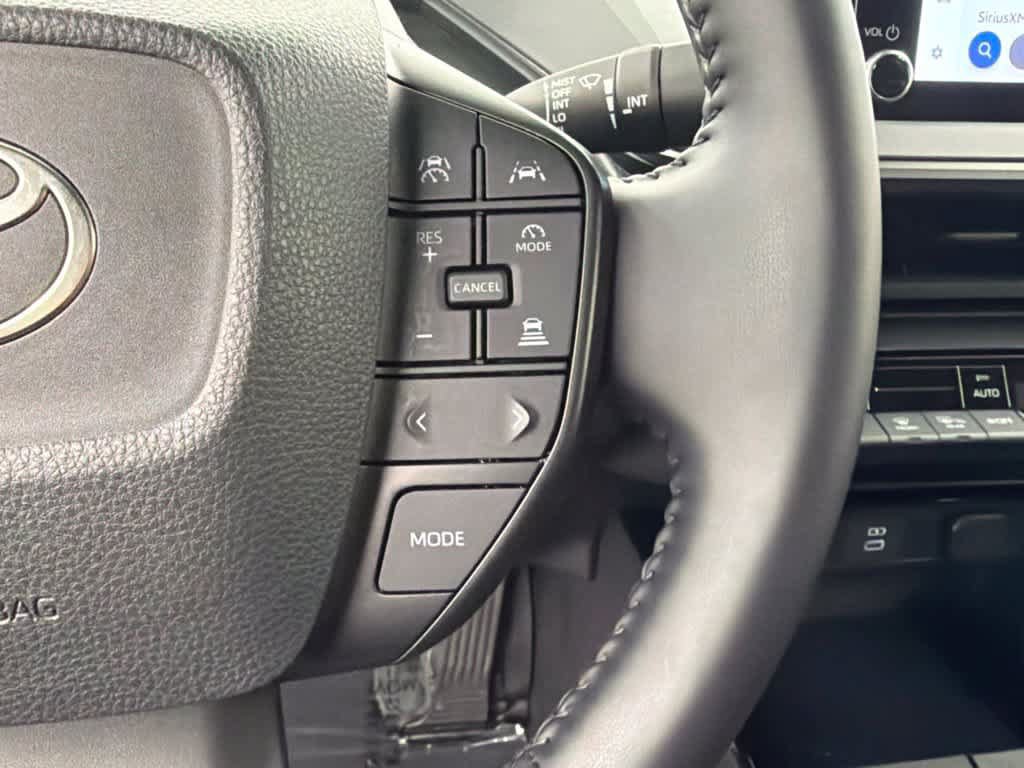 Used 2026 Toyota Prius LE FWD image 26
