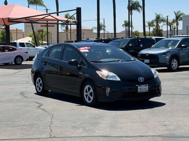 Used 2015 Toyota Prius Two FWD image 3