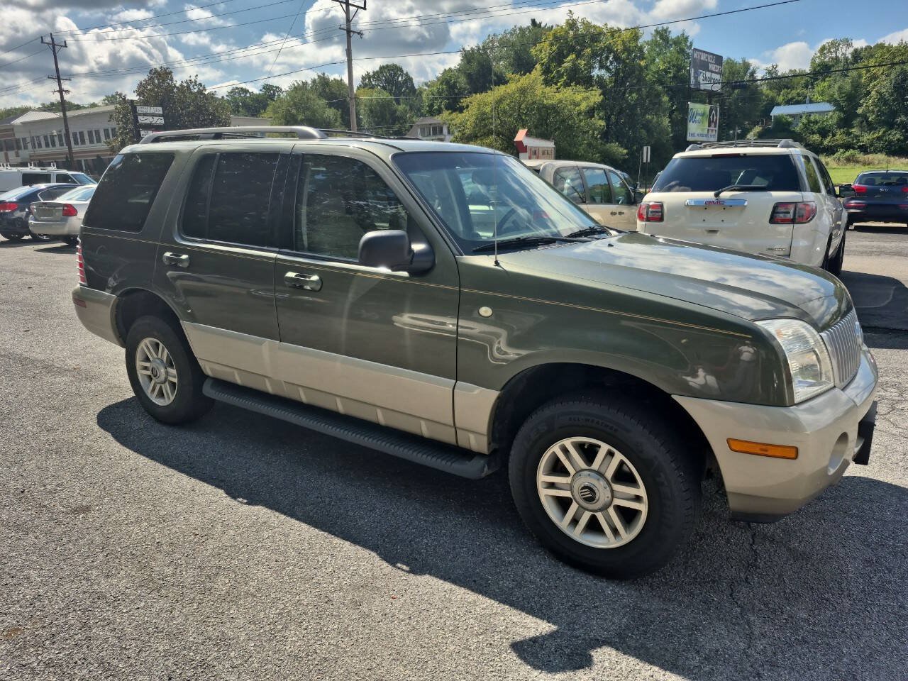Used 2004 Mercury Mountaineer Luxury AWD/4WD image 3