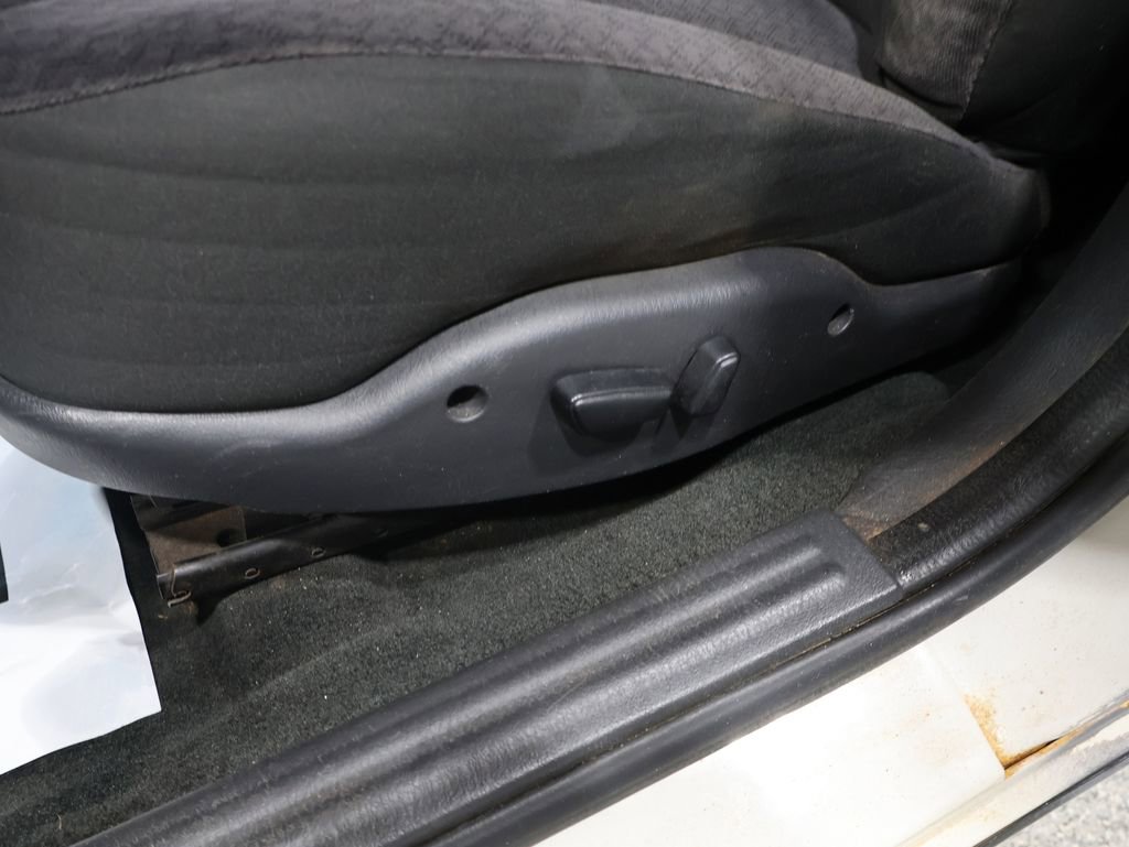 Used 2004 Dodge Intrepid SE image 11