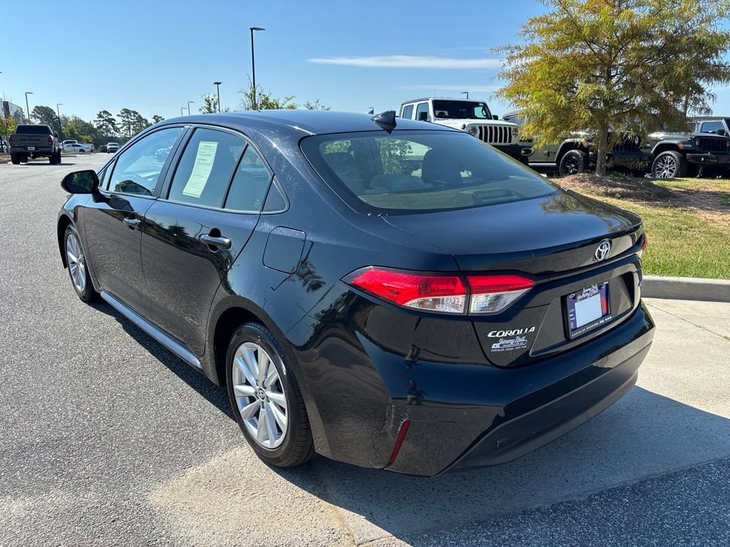 Used 2023 Toyota Corolla LE FWD image 15