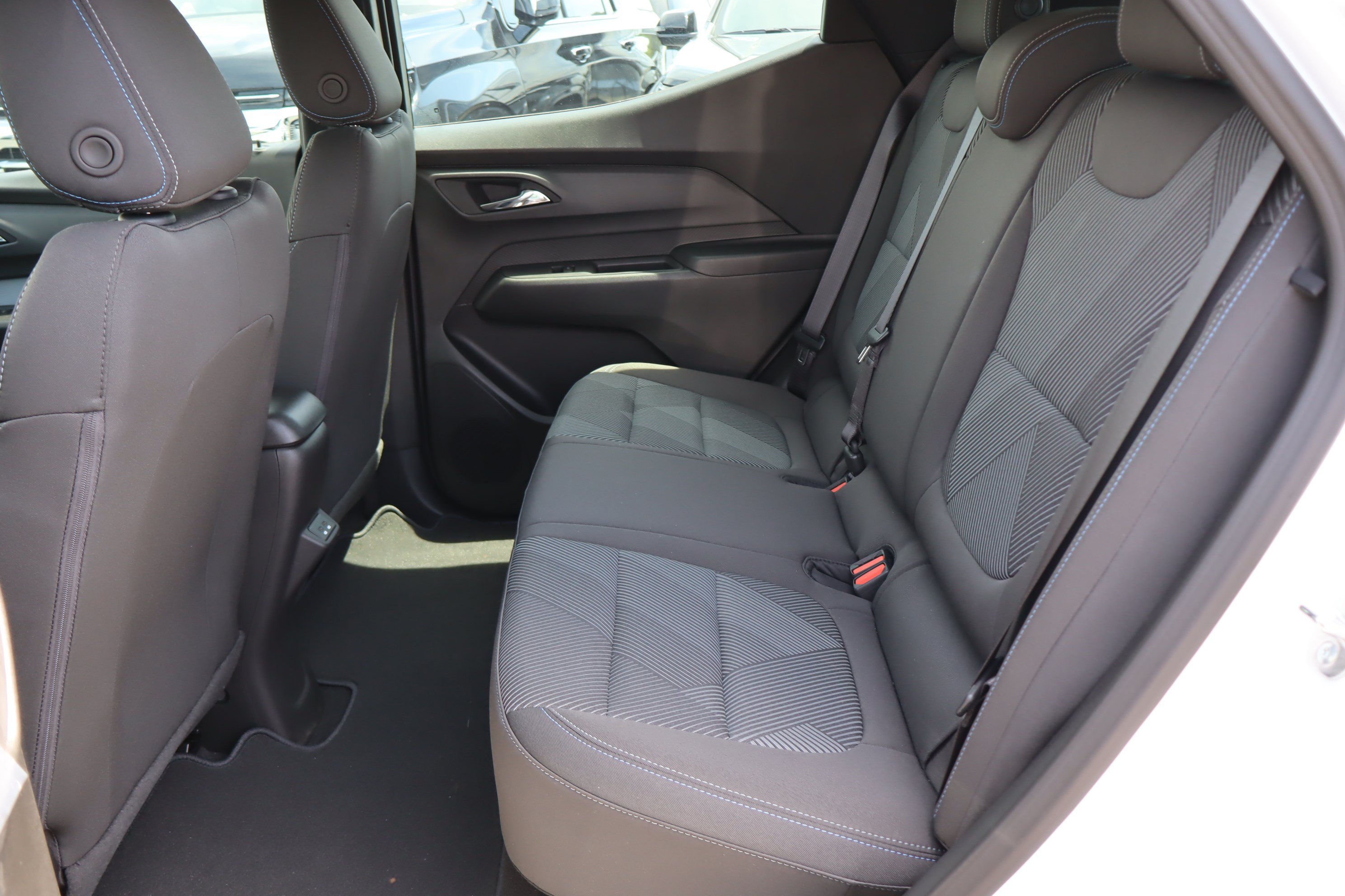 New 2027 Chevrolet Bolt LT FWD image 19
