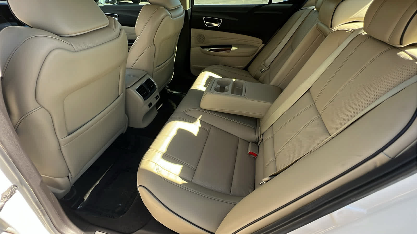 Used 2020 Acura TLX w/ Advance Package AWD/4WD image 24