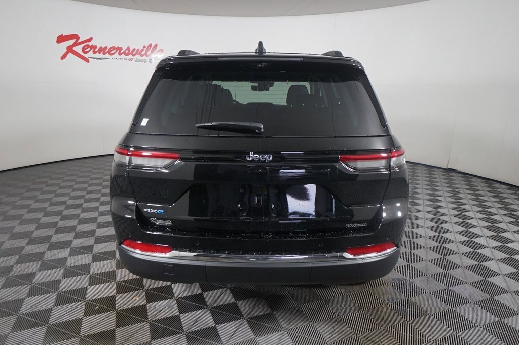 New 2024 Jeep Grand Cherokee Limited 4xe w/ Luxury Tech Group II image 6