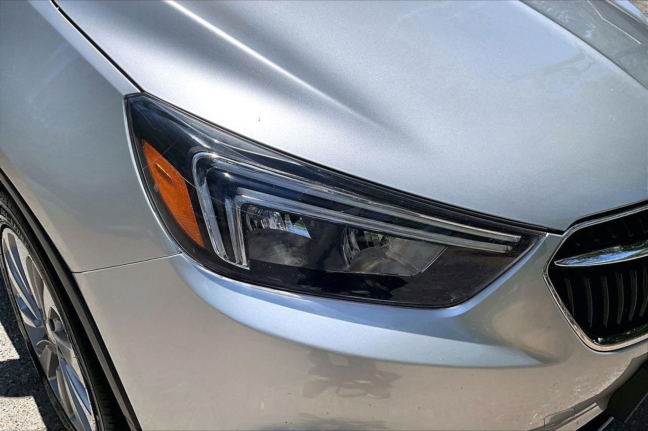 Used 2020 Buick Encore Preferred FWD image 32