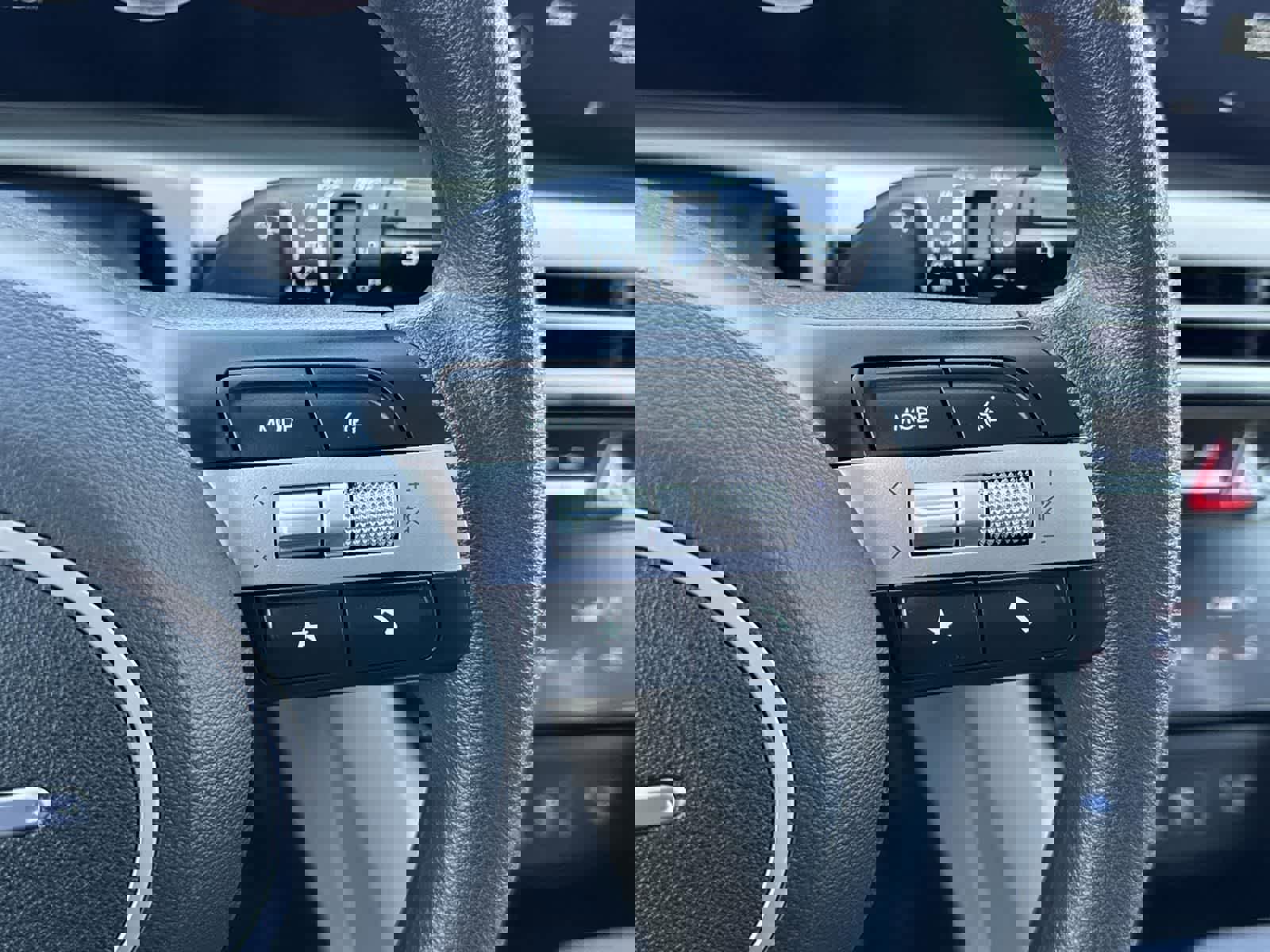 Certified 2025 Hyundai Tucson SEL image 11