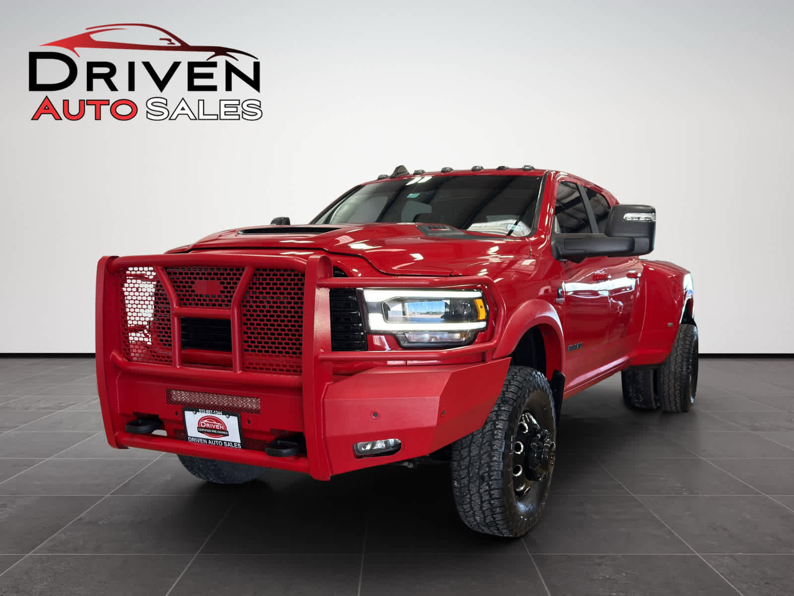 Used 2023 RAM 3500 Laramie w/ Night Edition image 1