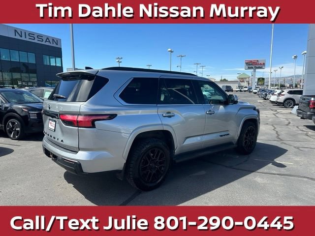 Used 2023 Toyota Sequoia SR5 w/ SR5 Premium Package AWD/4WD image 12