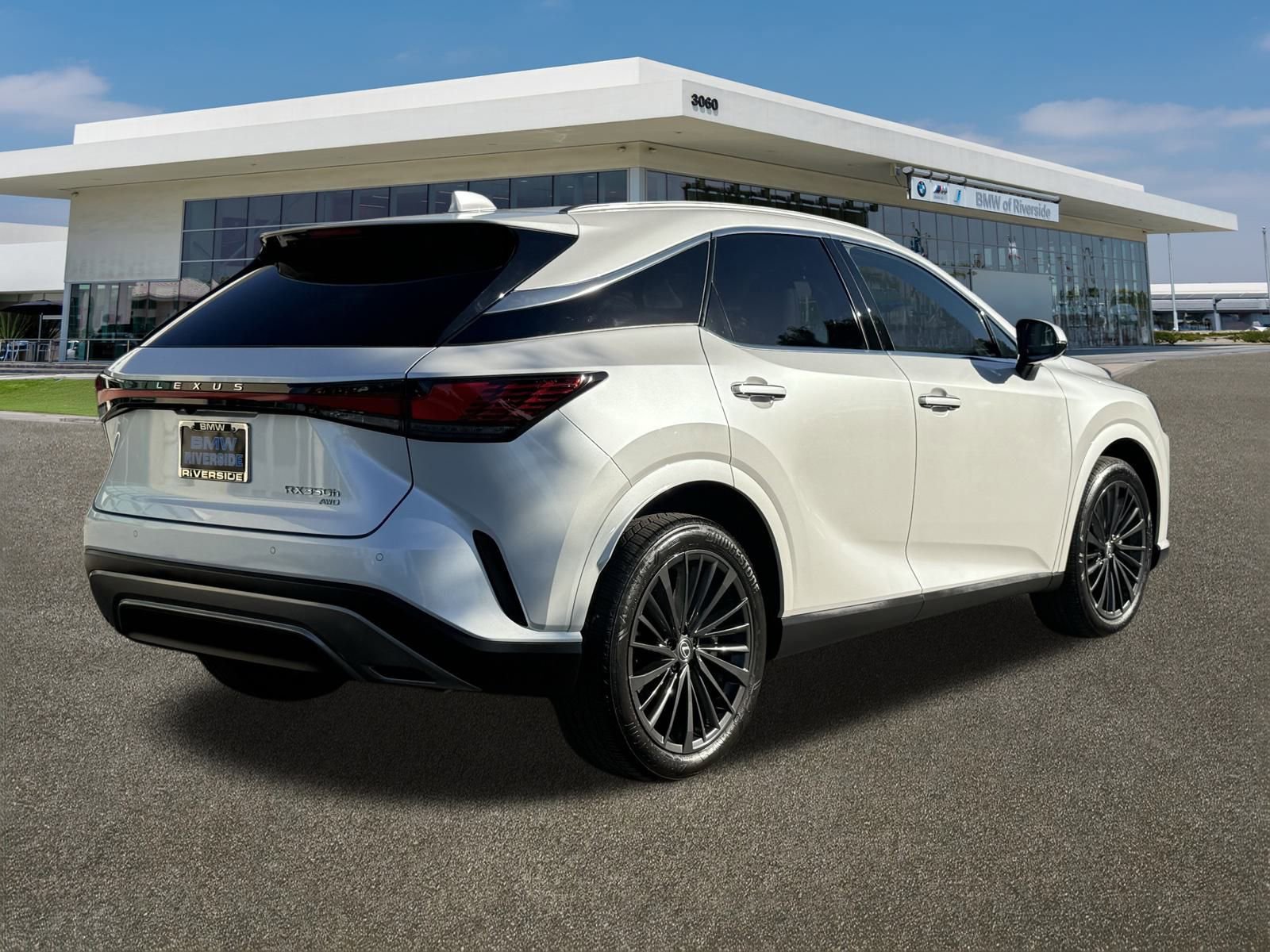 Used 2024 Lexus RX 350h 350h image 11