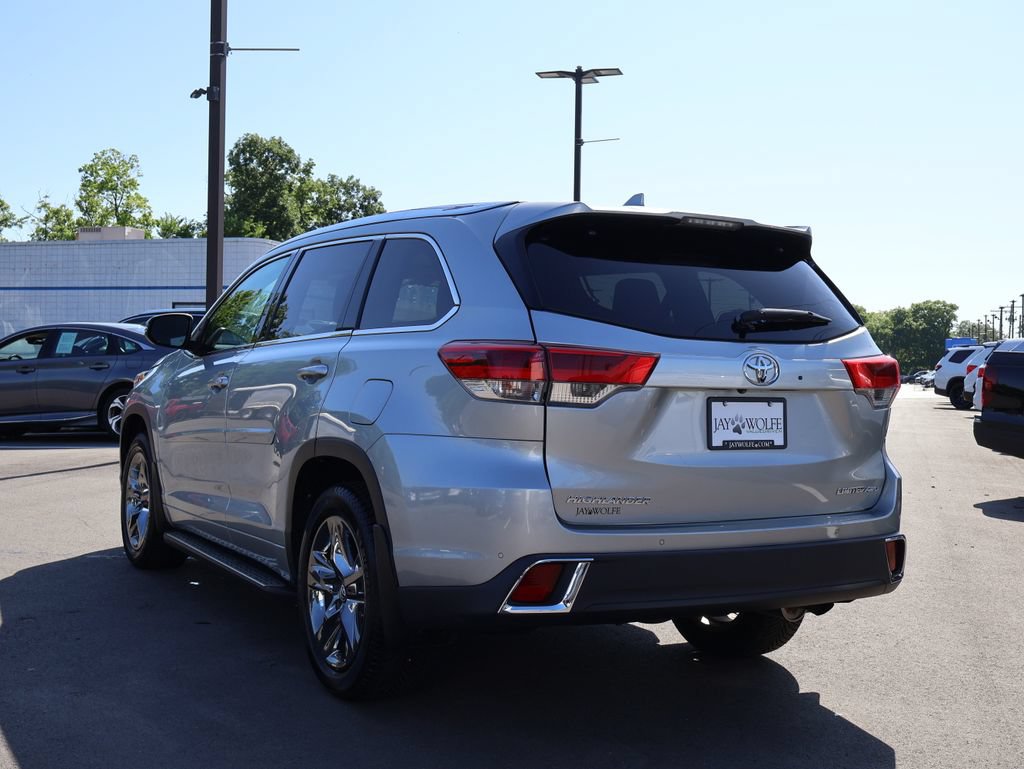 Used 2018 Toyota Highlander Limited Platinum AWD/4WD image 5