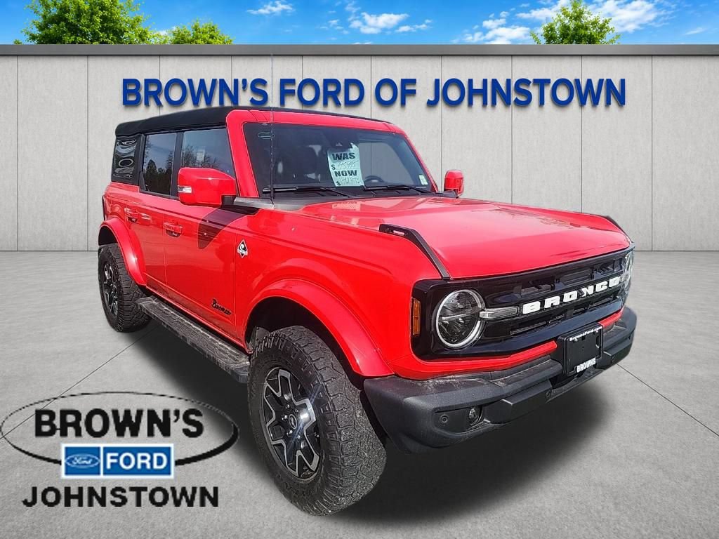 Used 2023 Ford Bronco Outer Banks AWD/4WD image 1