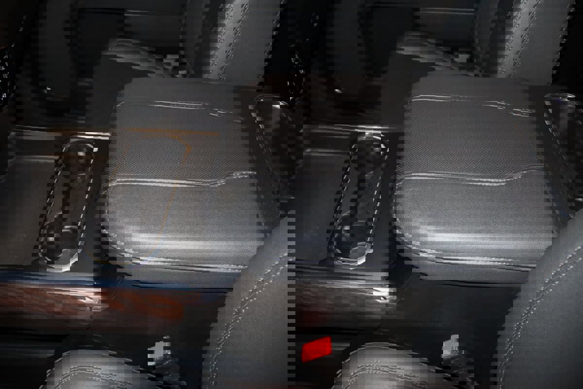 Used 2025 GMC Sierra 3500 SLT w/ SLT Premium Package image 47