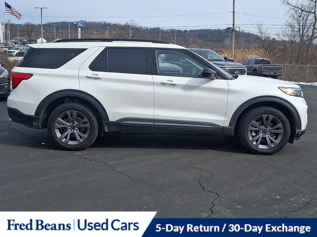 Used 2023 Ford Explorer XLT w/ Equipment Group 202A AWD/4WD image 13