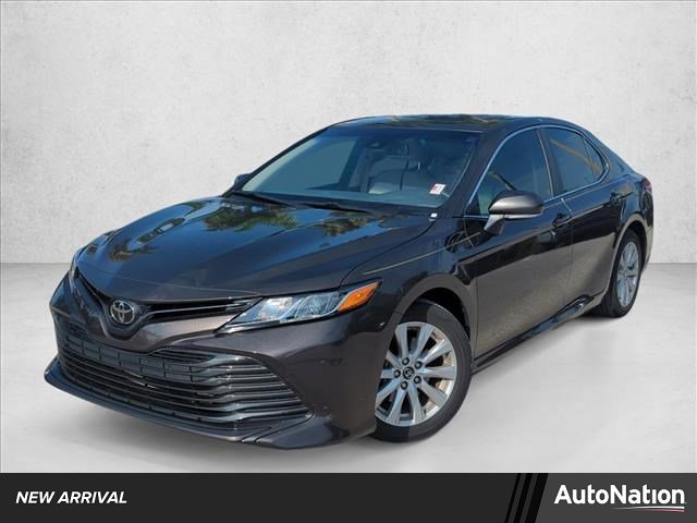 Used 2018 Toyota Camry LE w/ Convenience Package FWD image 1