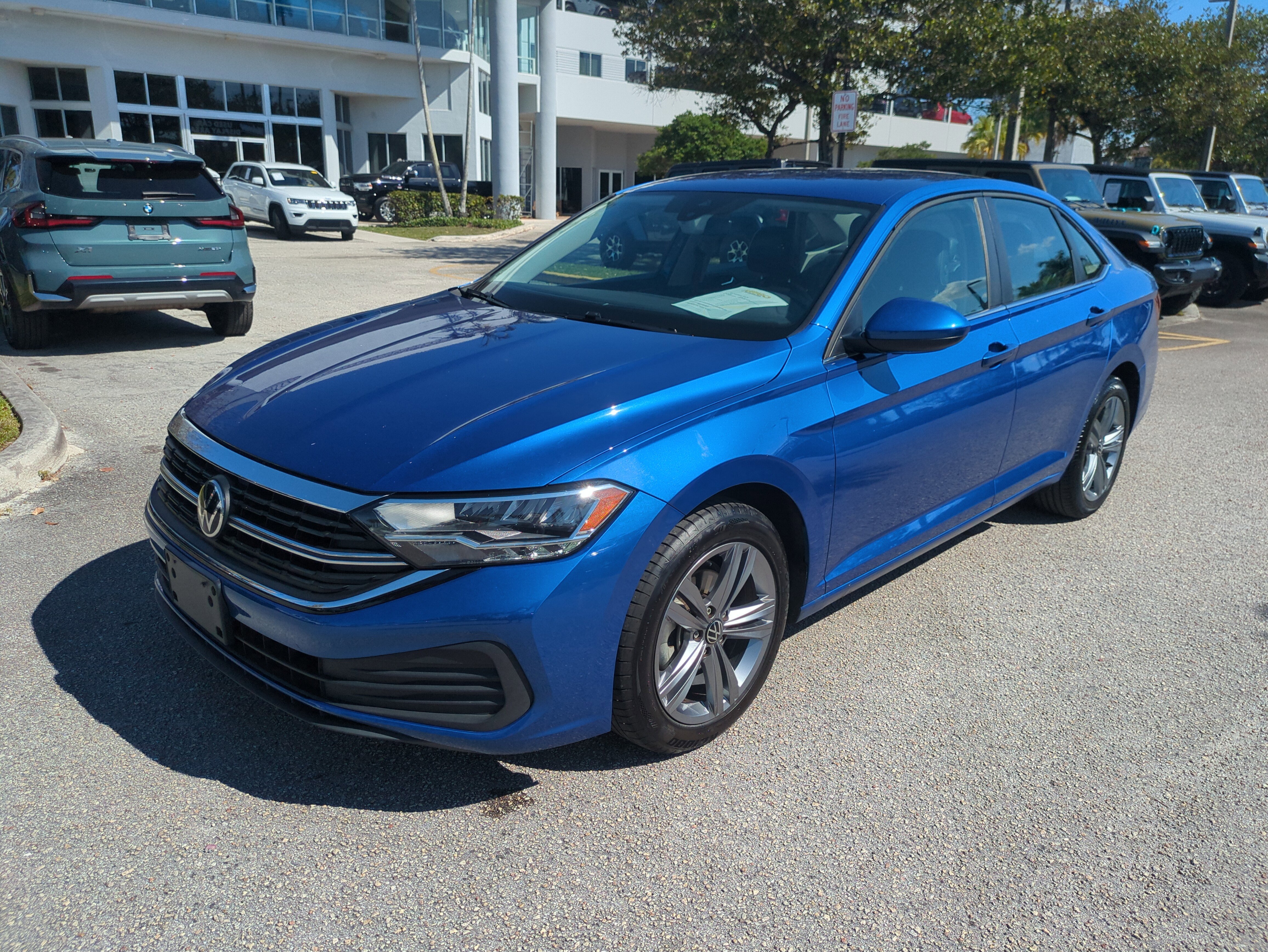 Used 2024 Volkswagen Jetta SE image 9