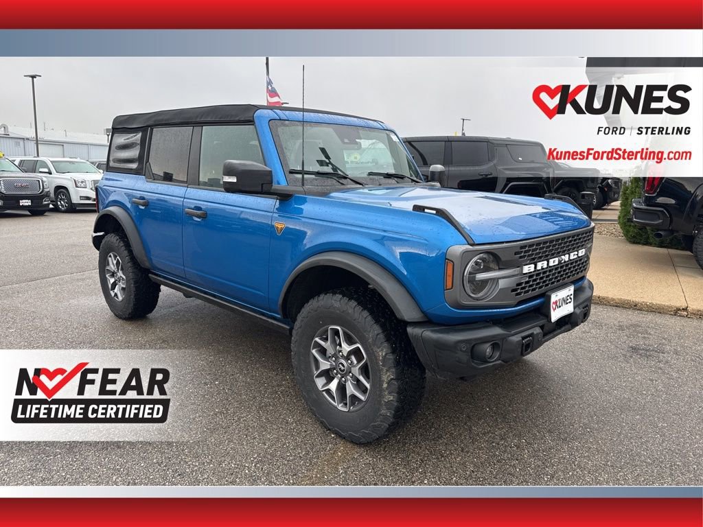 Used 2023 Ford Bronco Badlands AWD/4WD image 1