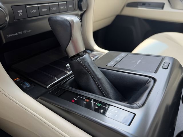 Used 2022 Lexus GX 460 Premium w/ Premium Package AWD/4WD image 18