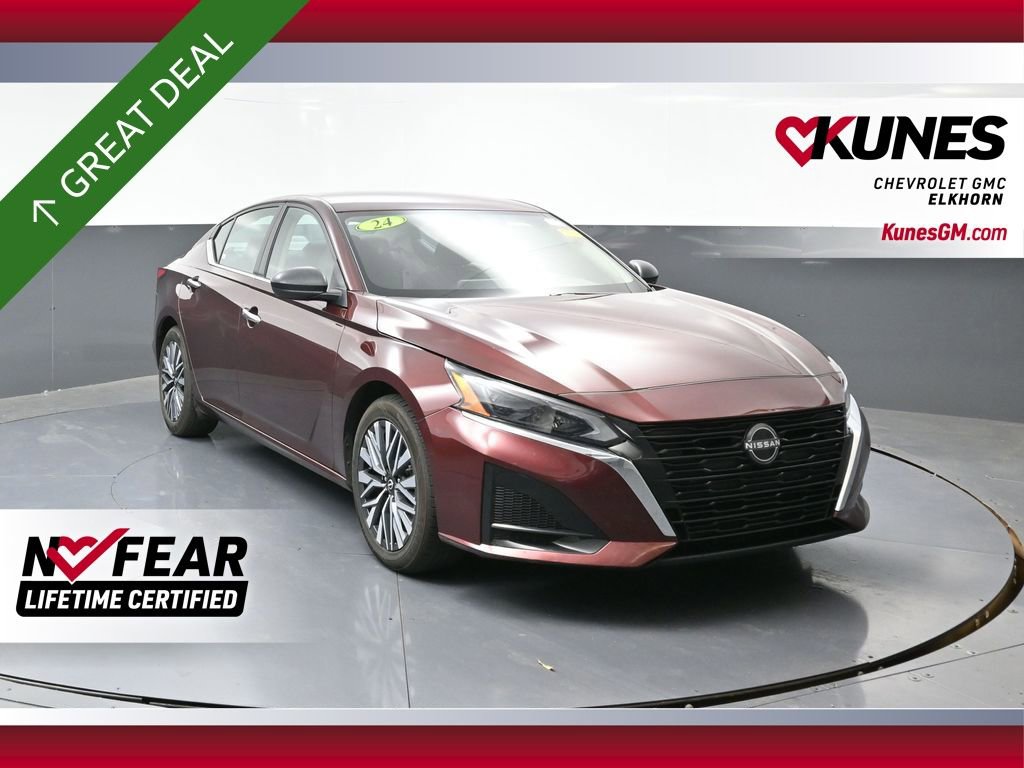 Used 2024 Nissan Altima 2.5 SV image 1