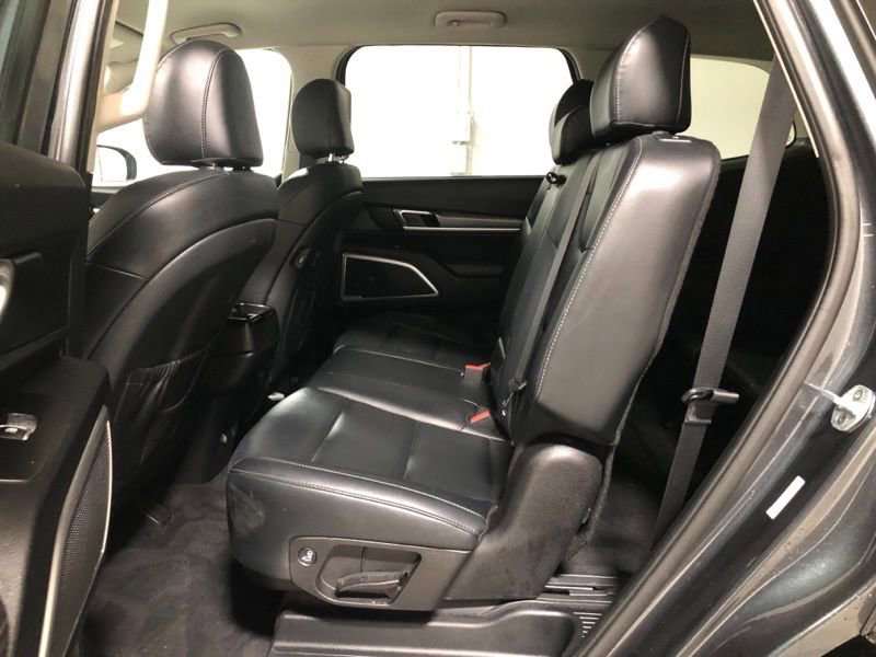 Used 2020 Kia Telluride LX image 16
