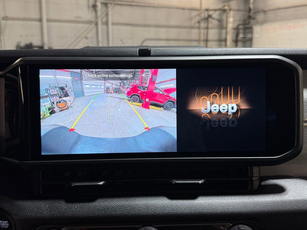 Certified 2025 Jeep Wrangler Sport image 27