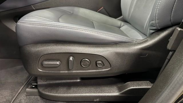 Used 2023 Buick Enclave Premium w/ Experience Buick Package AWD/4WD image 15