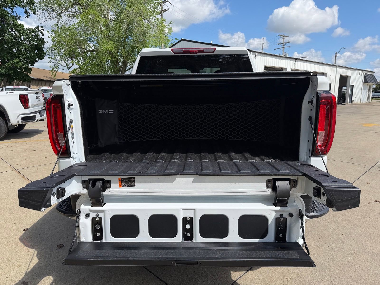 New 2026 GMC Sierra 1500 AT4 w/ Technology Package AWD/4WD image 35