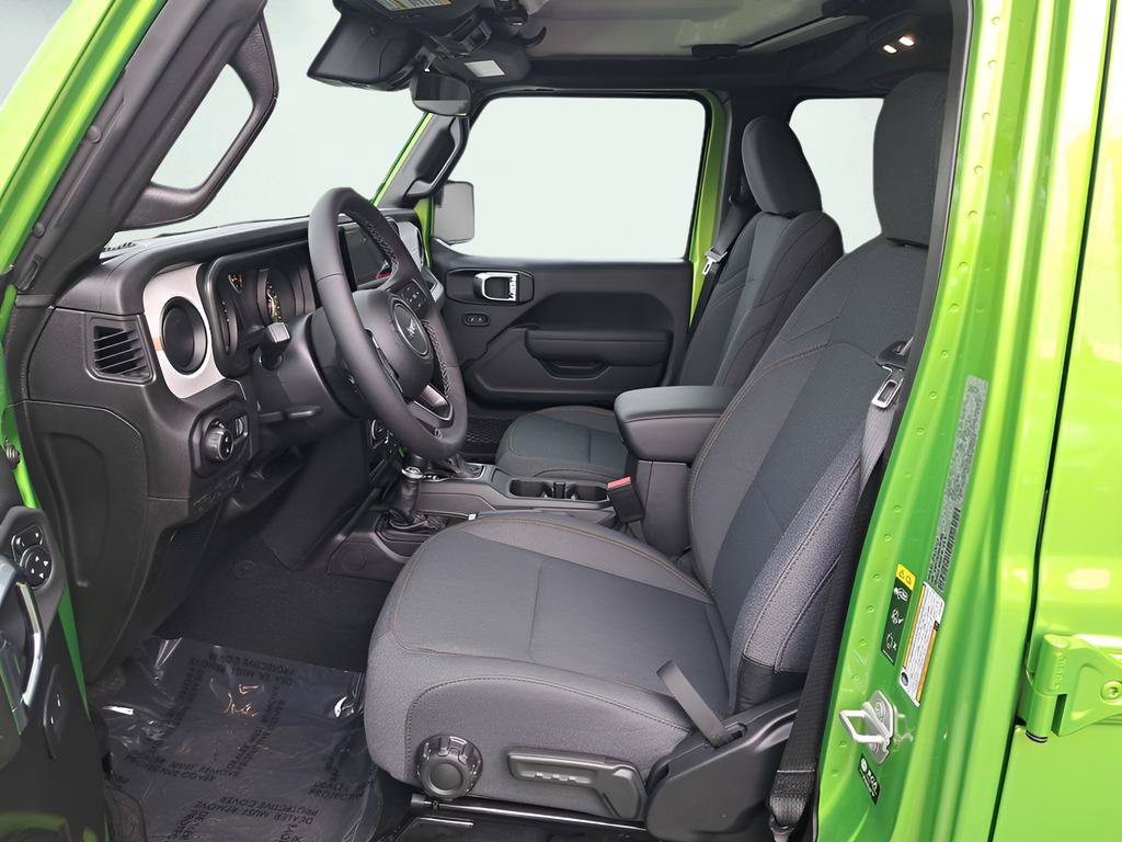 New 2025 Jeep Gladiator Sport AWD/4WD image 11