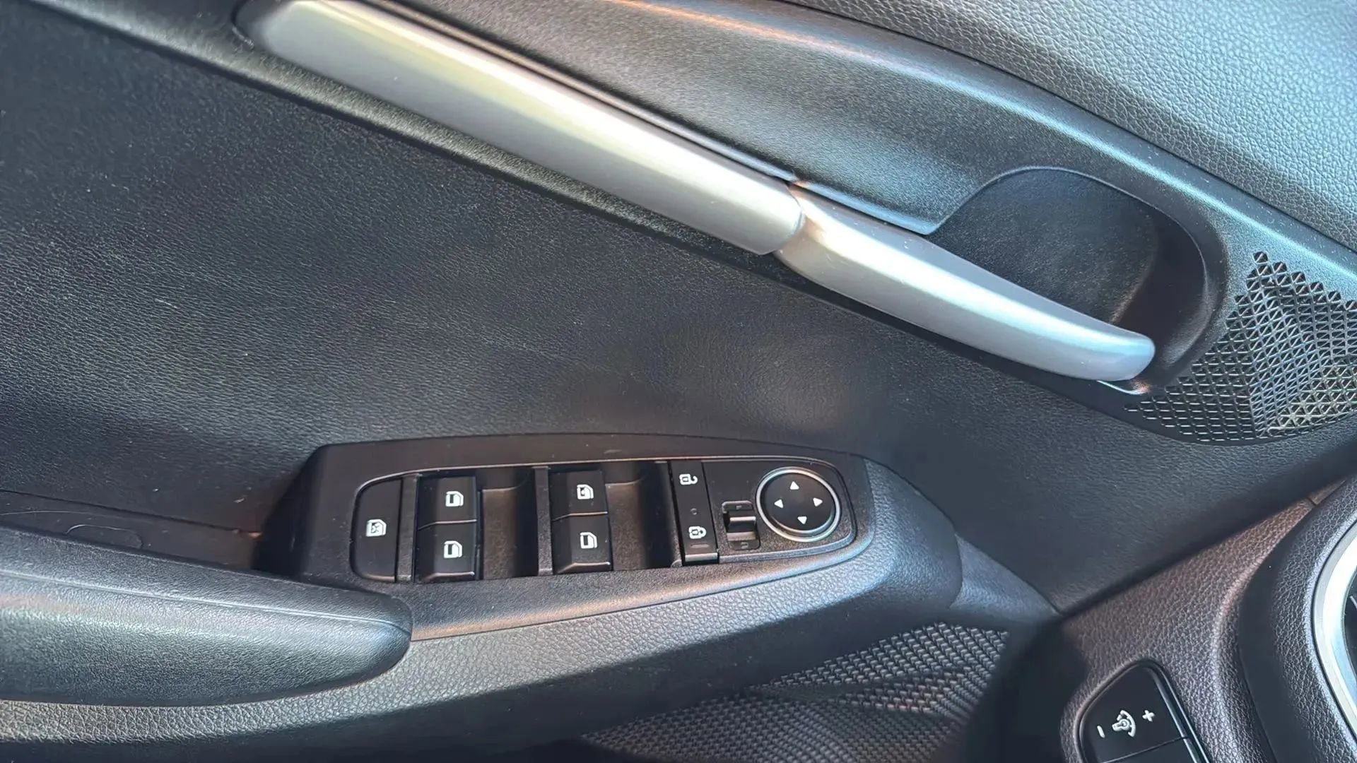 Used 2021 Kia Seltos LX AWD/4WD image 22