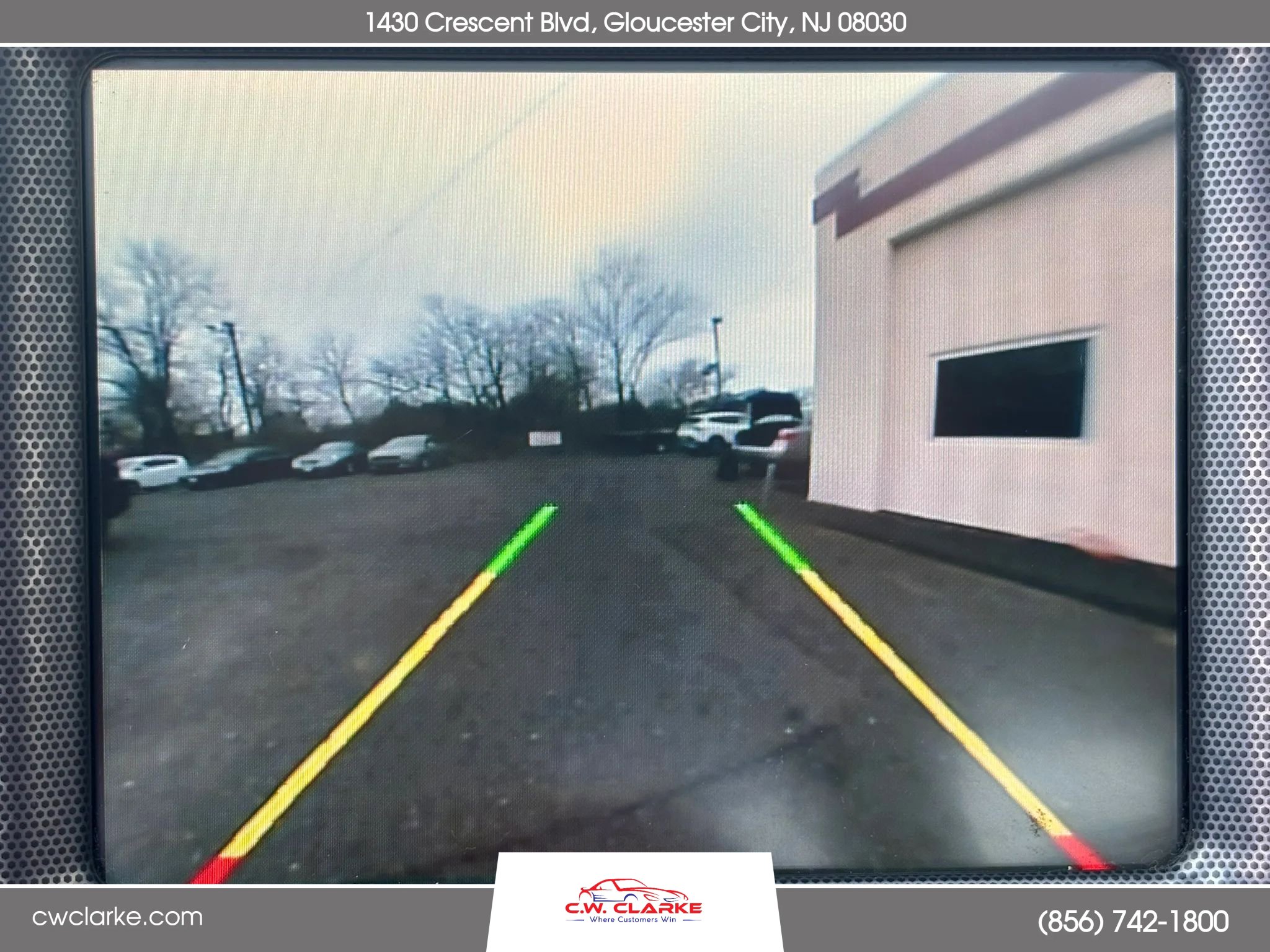 Used 2015 Dodge Challenger R/T Plus image 23