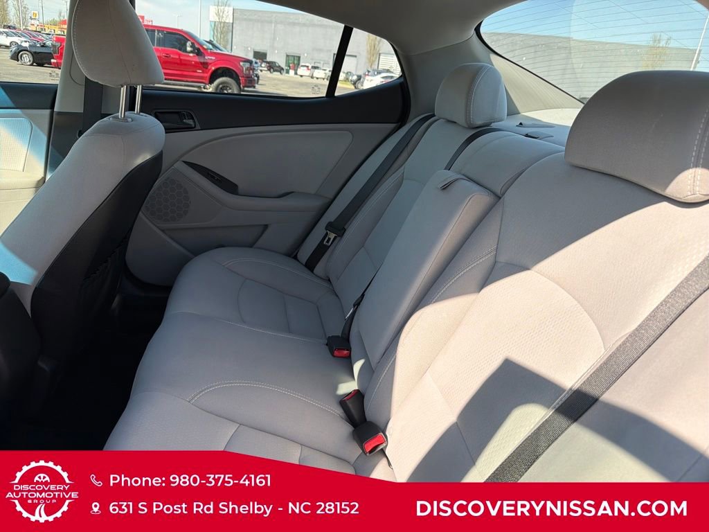 Used 2015 Kia Optima LX image 28